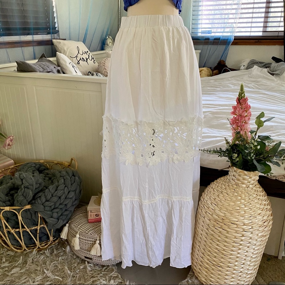 NEW ‘Halsey’ Skirt - Picture 2 of 12